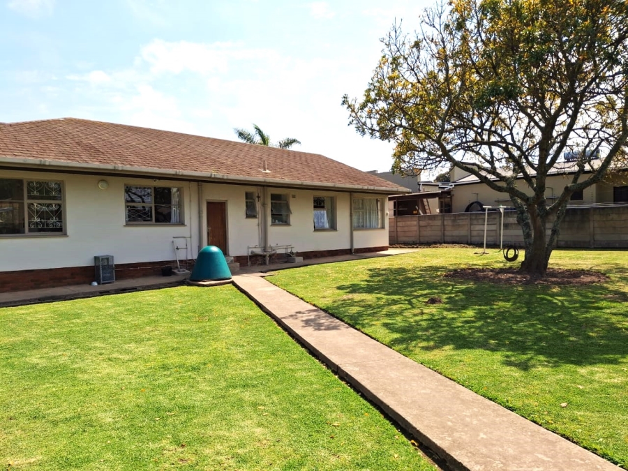 4 Bedroom Property for Sale in Humansdorp Eastern Cape